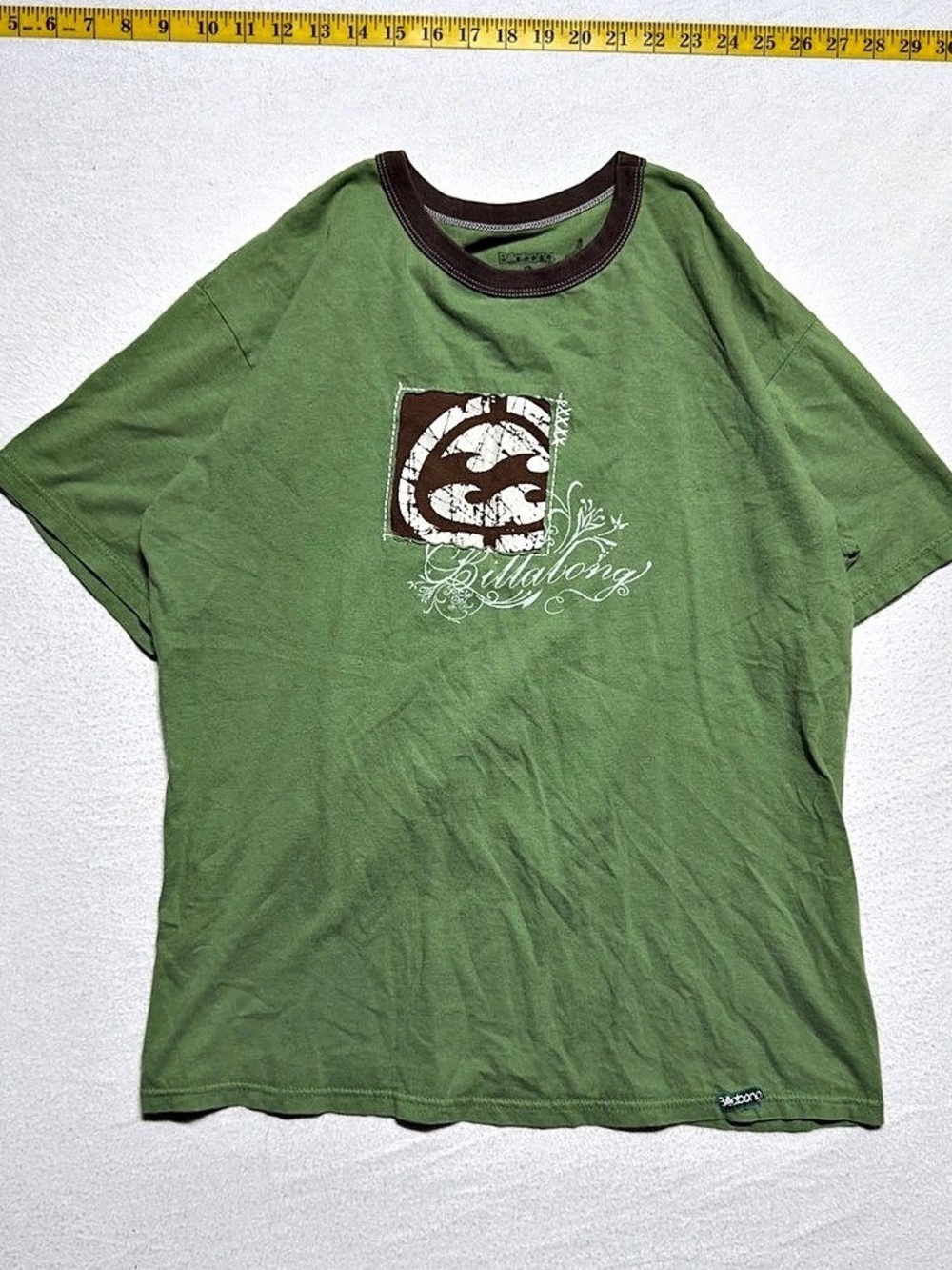 Vintage Billabong Graphic Short Sleeve Tee in Green & Brown